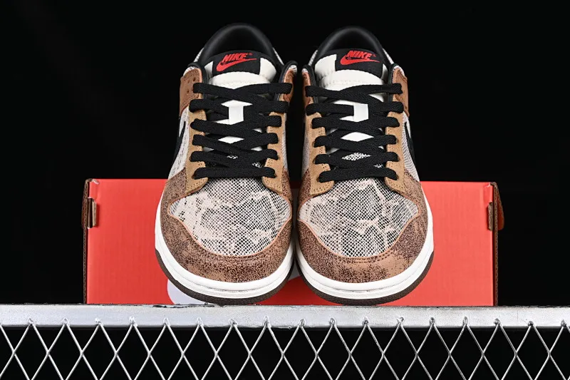 All categories Nk SB Dunk series Nk SB Dunk Low low-top sneakers Nk Dunk Low limited edition snake pattern mocha SB low-top casual skateboard shoes FJ5434-120